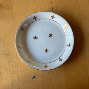 Elegant White and Gold Dessert Plate